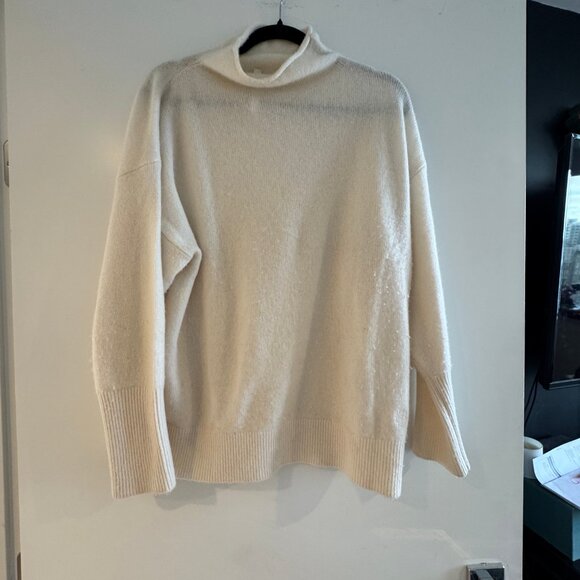 Aritzia Luxe Cashmere Format Turtleneck Heather Light Birch Medium - Picture 3 of 7